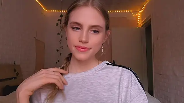 EveCoutch online show from 1, 4, 2026