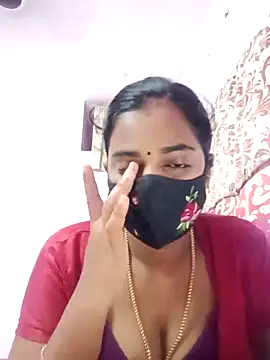 Snapshot of tamilratchasii chatting on 11, 4, 2026 tamilratchasii online show from 11, 4, 2026