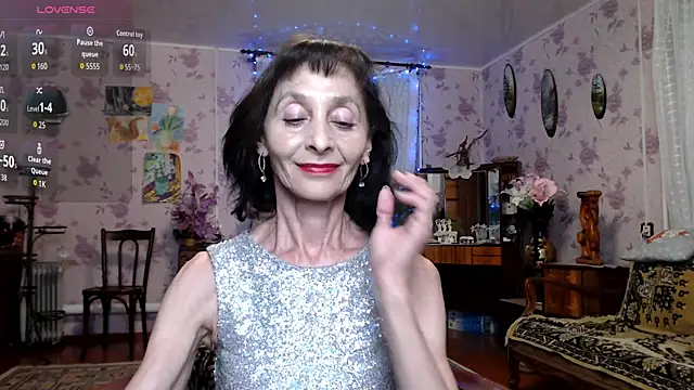 Snapshot of Shooting-Star- chatting on 25, 5, 2026 Shooting-Star- online show from 25, 5, 2026