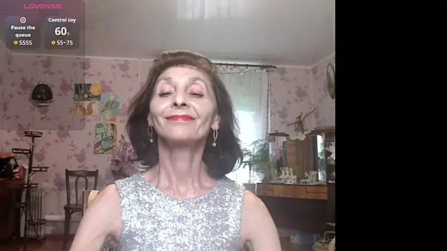 Snapshot of Shooting-Star- chatting on 12, 6, 2026 Shooting-Star- online show from 12, 6, 2026