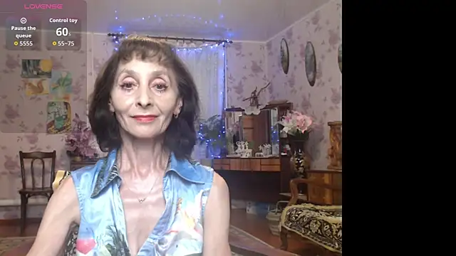 Snapshot of Shooting-Star- chatting on 13, 6, 2026 Shooting-Star- online show from 13, 6, 2026
