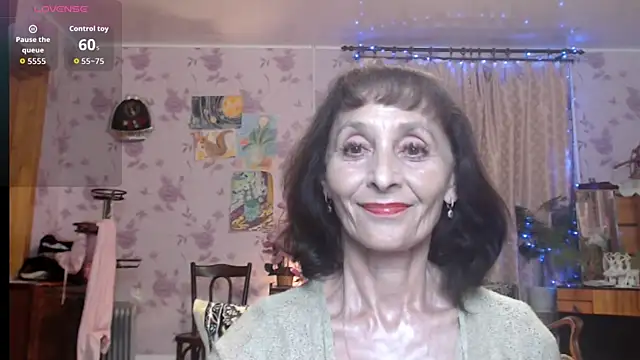 Snapshot of Shooting-Star- chatting on 5, 7, 2026 Shooting-Star- online show from 5, 7, 2026