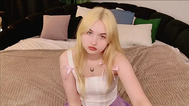Lilly Eyes online show from 26, 5, 2026