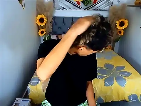 chris evans77 online show from 1, 4, 2026