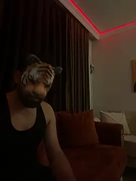 sena060 online show from 15, 4, 2026