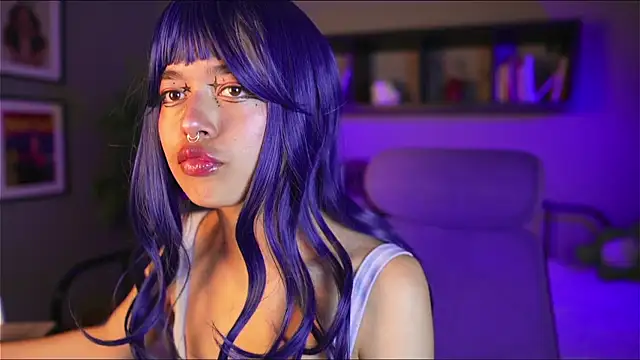 Snapshot of Saphyralux chatting on 14, 5, 2026 Saphyralux online show from 14, 5, 2026