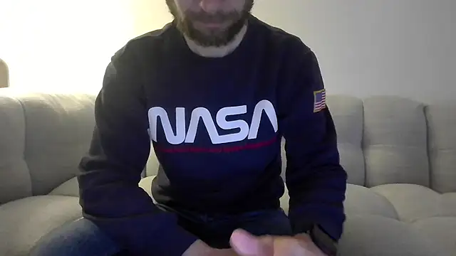Snapshot of Sam_75013 chatting on 20, 5, 2026 Sam 75013 online show from 20, 5, 2026