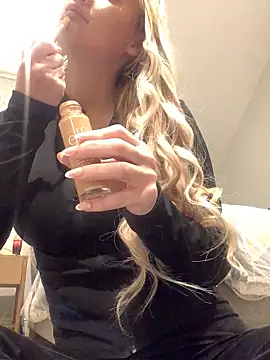 Hannah1899 online show from 28, 3, 2026