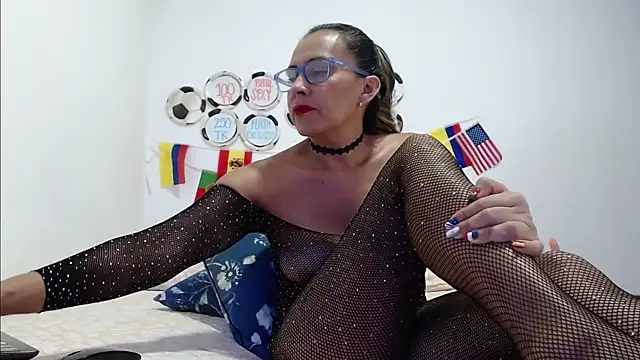 ThaliaGray  online show from 4, 6, 2026