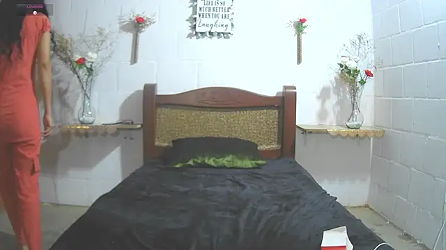 Snapshot of SamanttaLopez chatting on 2, 5, 2026 SamanttaLopez online show from 2, 5, 2026