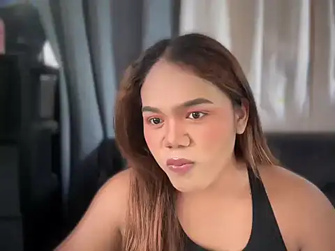 yourhotwild bella online show from 28, 4, 2026