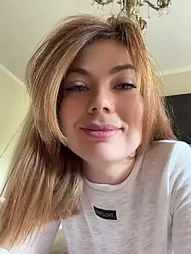 Snapshot of AriaPureTemptation chatting on 8, 7, 2026 AriaPureTemptation online show from 8, 7, 2026