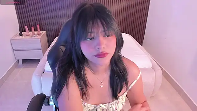Snapshot of MILLYEVANS1 chatting on 1, 5, 2026 MILLYEVANS1 online show from 1, 5, 2026