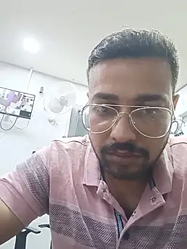 Snapshot of herochoclateboy chatting on 9, 5, 2026 herochoclateboy online show from 9, 5, 2026