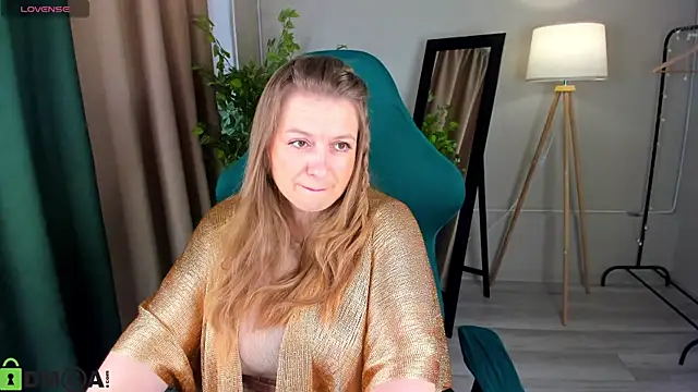 Snapshot of CleoXotie chatting on 28, 5, 2026 CleoXotie online show from 28, 5, 2026