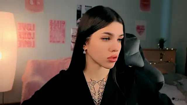 molly rettyy online show from 18, 4, 2026