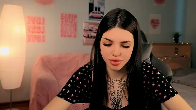molly rettyy online show from 29, 4, 2026