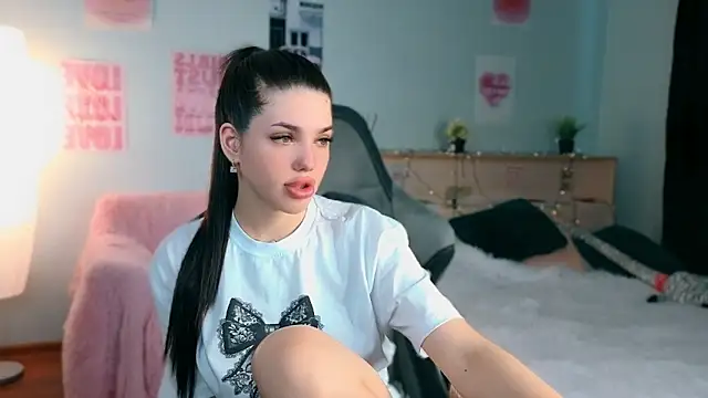 molly rettyy online show from 16, 6, 2026