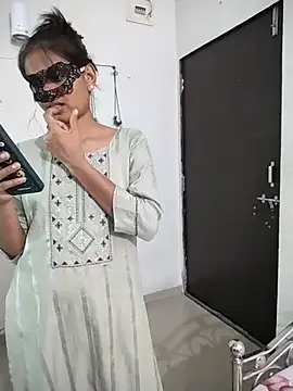 sexy couple liv online show from 14, 6, 2026