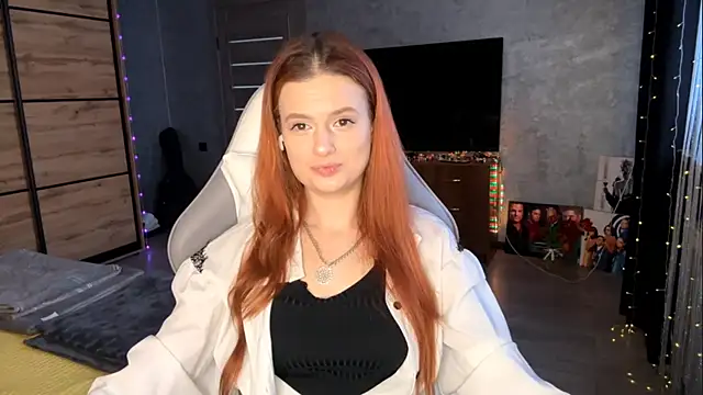 FoxyEmma online show from 17, 4, 2026