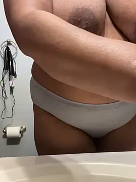 Sweetie8582 online show from 20, 4, 2026