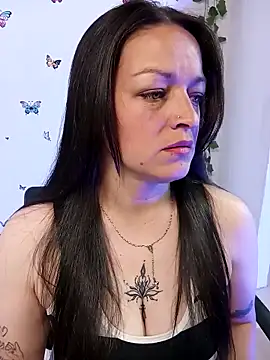 Snapshot of Isa_bluee chatting on 8, 4, 2026 Isa bluee online show from 8, 4, 2026