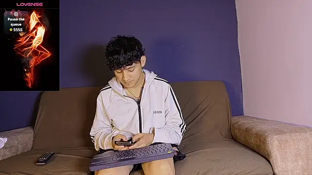 eros fangs online show from 2, 4, 2026