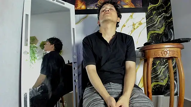 eros fangs online show from 15, 4, 2026