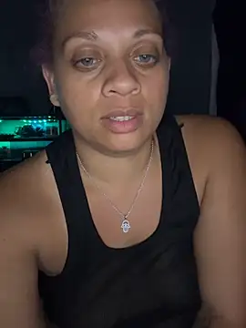 Snapshot of SHY_QUINN chatting on 16, 5, 2026 SHY QUINN online show from 16, 5, 2026