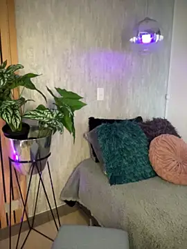 EmmaVonn online show from 7, 4, 2026