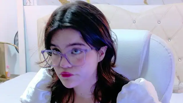 Alexa Missfortune online show from 7, 4, 2026