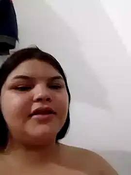 Snapshot of TopMiaHot- chatting on 10, 8, 2026 TopMiaHot- online show from 10, 8, 2026