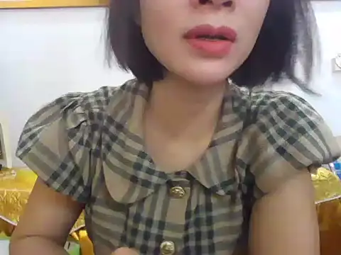 Snapshot of Lyna_2k chatting on 9, 4, 2026 Lyna 2k online show from 9, 4, 2026