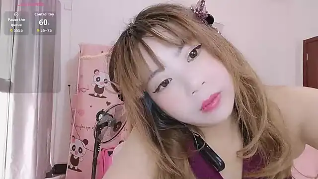 Snapshot of H-Maya chatting on 12, 4, 2026 H-Maya online show from 12, 4, 2026