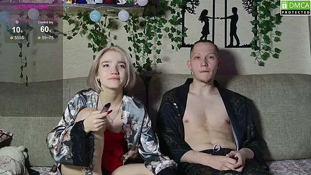 Girl Meow18 online show from 12, 5, 2026