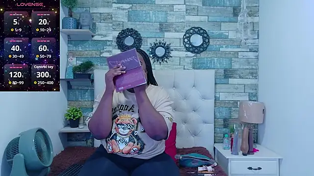Skylernaomi online show from 23, 5, 2026