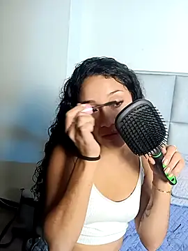 Snapshot of Isis_black chatting on 12, 4, 2026 Isis black online show from 12, 4, 2026