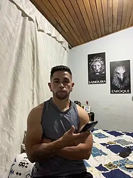 Snapshot of Sexmuscle17 chatting on 1, 6, 2026 Sexmuscle17 online show from 1, 6, 2026