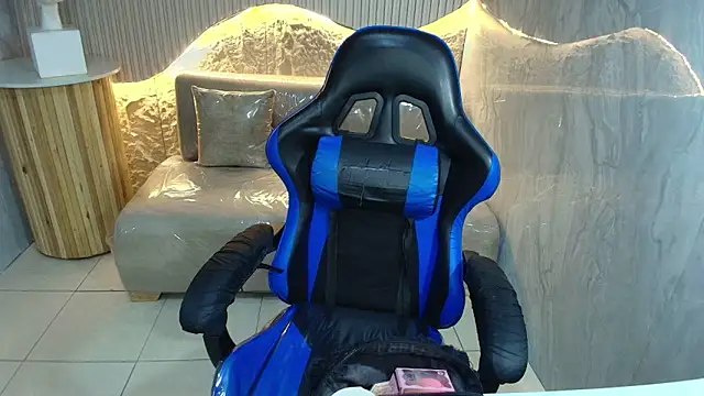 Snapshot of Valentina__r chatting on 16, 5, 2026 Valentina r online show from 16, 5, 2026