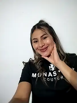 Esty-xxx online show from 11, 4, 2026