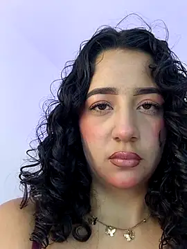 Snapshot of bella_swwan_ chatting on 12, 4, 2026 bella swwan online show from 12, 4, 2026