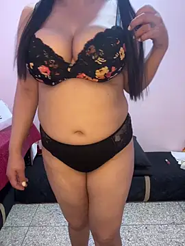 Snapshot of Sorayaseex chatting on 6, 5, 2026 Sorayaseex online show from 6, 5, 2026