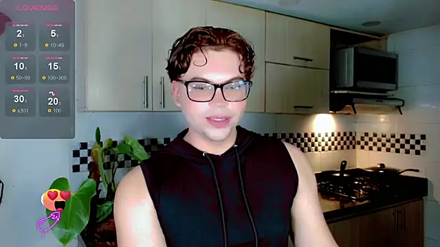 Snapshot of asmodeosexx chatting on 1, 4, 2026 asmodeosexx online show from 1, 4, 2026