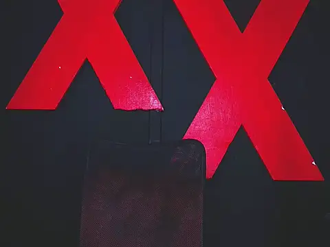 Snapshot of AlanFox1 chatting on 4, 4, 2026 AlanFox1 online show from 4, 4, 2026