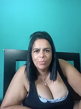 Snapshot of lucianamorocha chatting on 24, 4, 2026 lucianamorocha online show from 24, 4, 2026