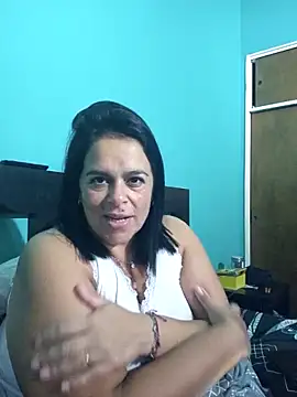 Snapshot of lucianamorocha chatting on 27, 4, 2026 lucianamorocha online show from 27, 4, 2026