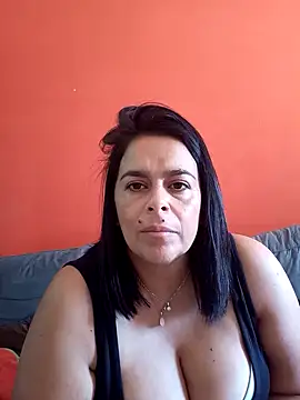 Snapshot of lucianamorocha chatting on 11, 5, 2026 lucianamorocha online show from 11, 5, 2026