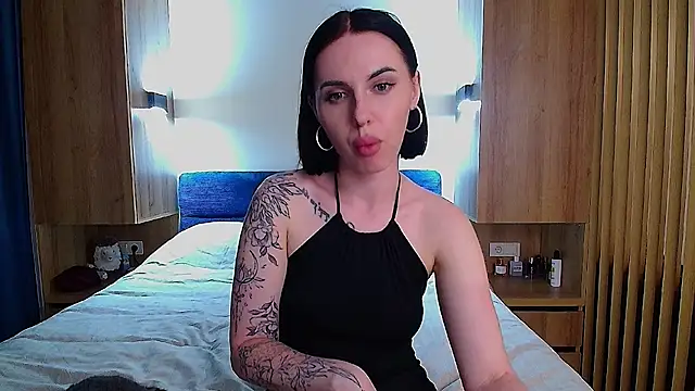 Sour Berry  online show from 14, 5, 2026