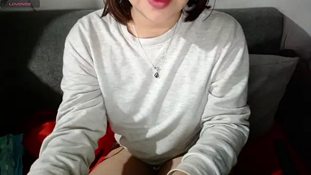 Snapshot of Elfi_333 chatting on 16, 4, 2026 Elfi 333 online show from 16, 4, 2026