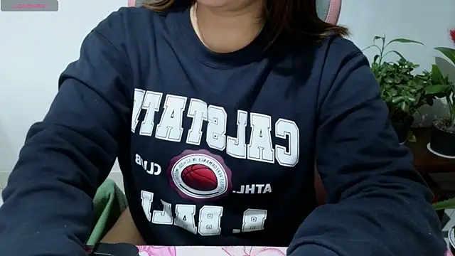 Snapshot of Elfi_333 chatting on 10, 5, 2026 Elfi 333 online show from 10, 5, 2026
